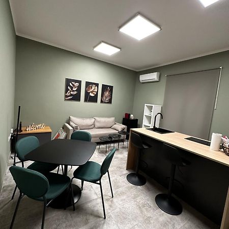 Addauru Luxury Apartment Carini Extérieur photo